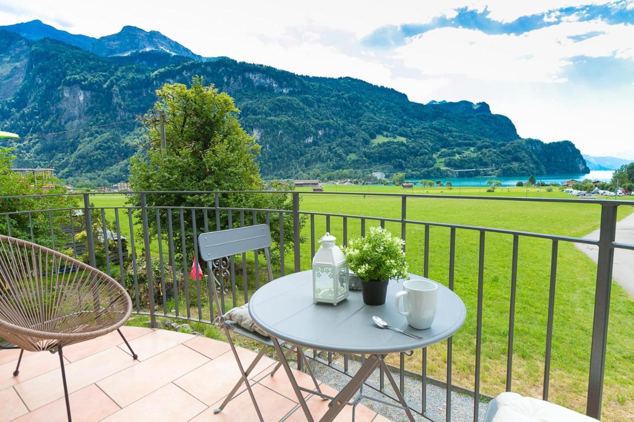 Spiritual Lofts Seesicht Parkplatz Kaffe WiFi Brienz  Exterior foto